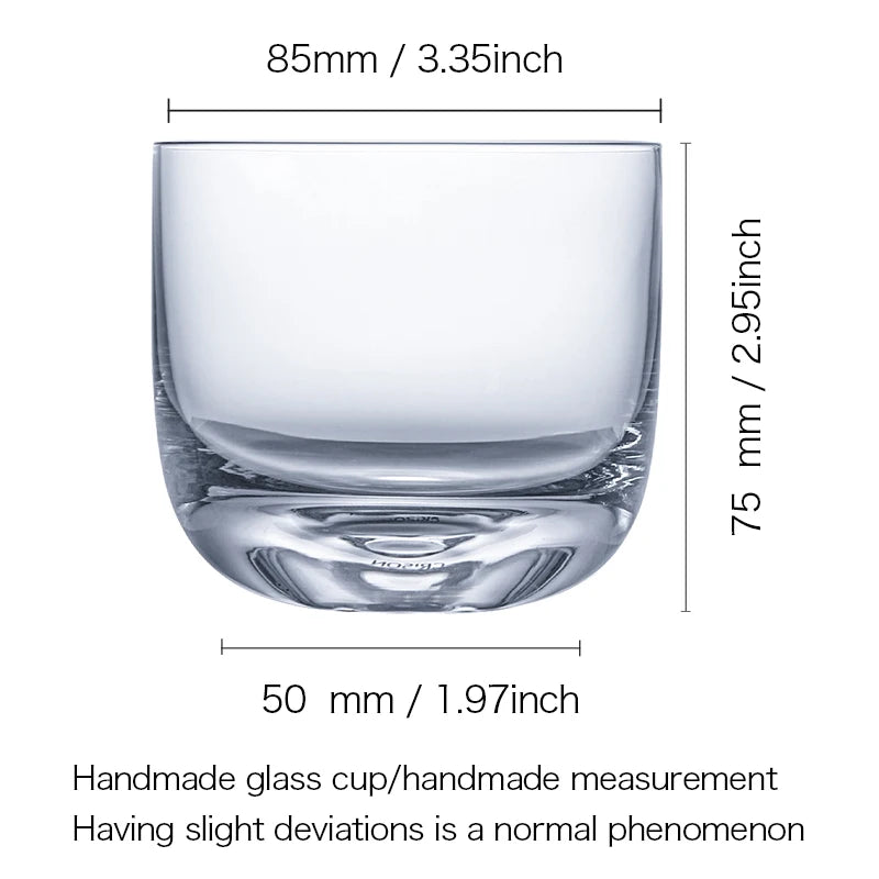 glass/cocktail glass/drinkware Crystal glass